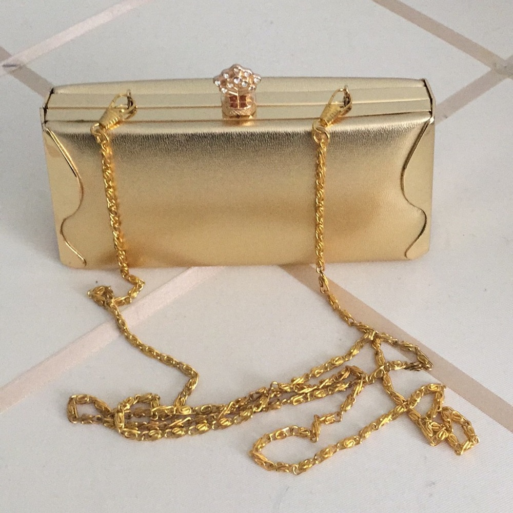 Cute evening clutch in gold tone